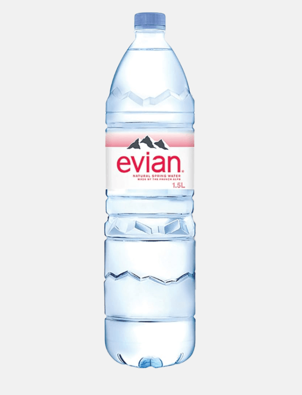 agua de manantial evian 1.5 litros botella PET